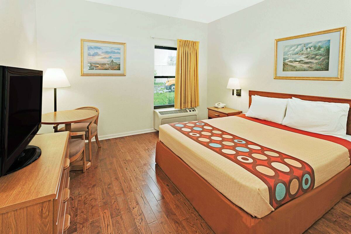 Habitación, 1 cama de matrimonio, no fumadores | Escritorio, tabla de planchar con plancha, cunas gratuitas