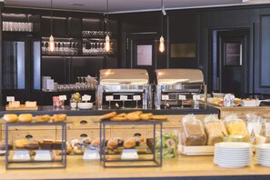 Daily buffet breakfast (EUR 17 per person)