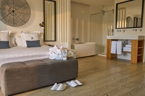Svit - bubbelpool | Sängtillbehör av högsta kvalitet och minibar