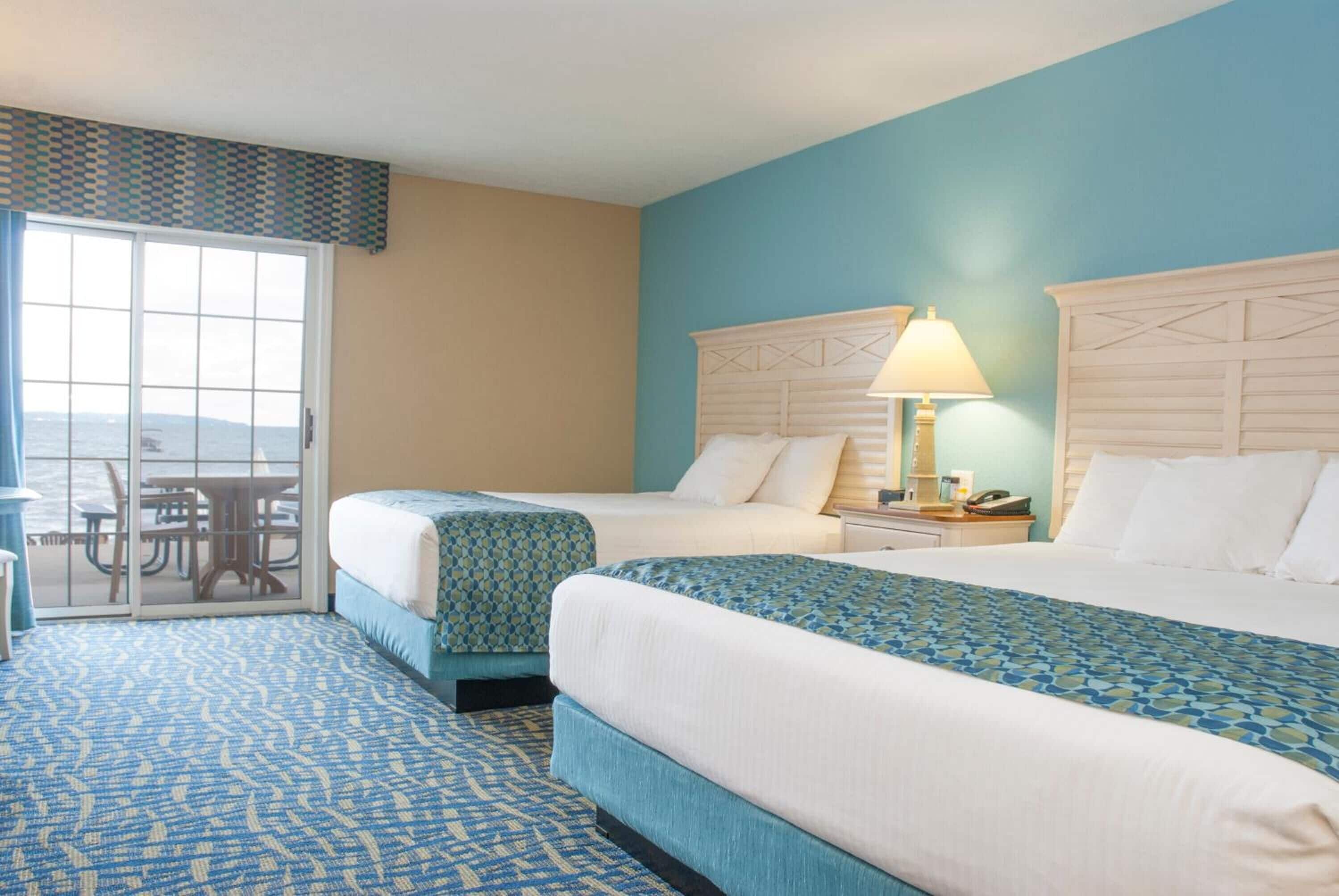 Premium bedding, in-room safe, desk, iron/ironing board