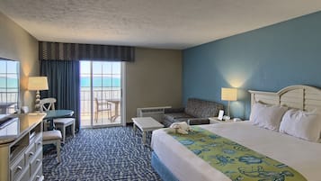 Hochwertige Bettwaren, Zimmersafe, Schreibtisch, Bügeleisen/Bügelbrett