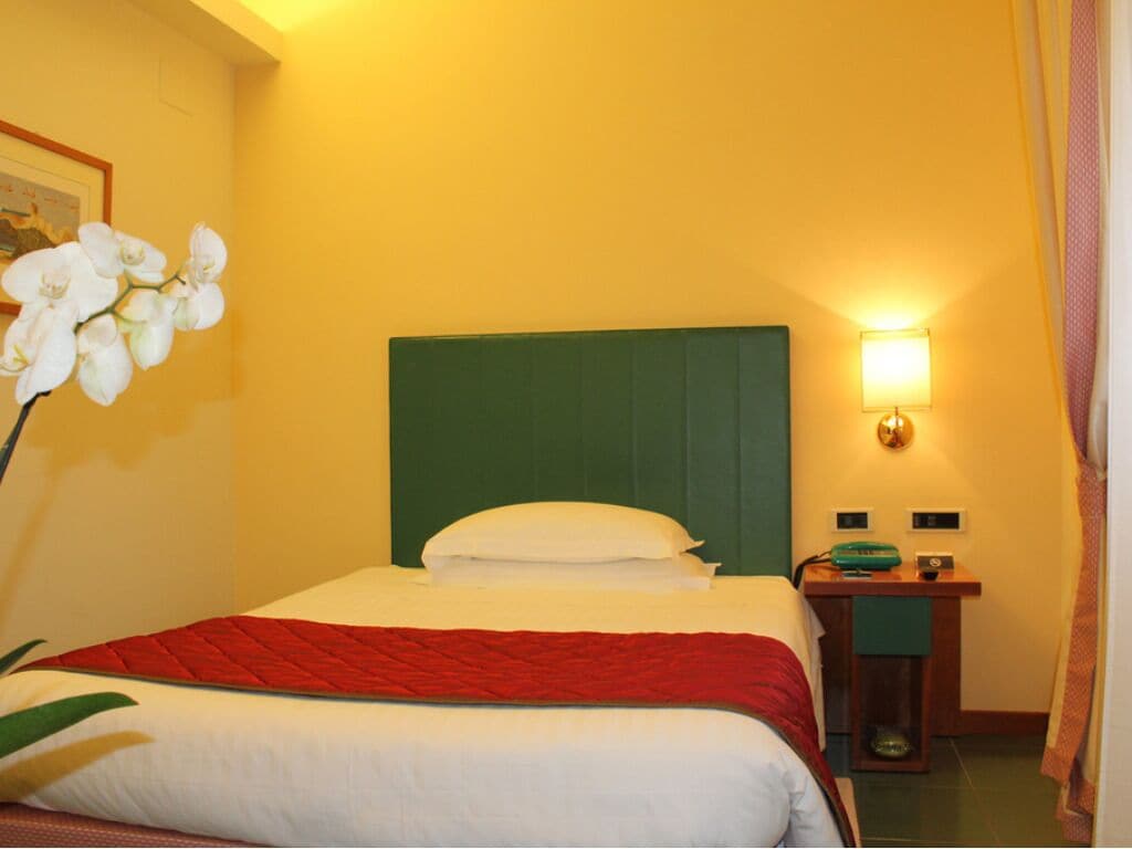 Minibar, in-room safe, desk, laptop workspace