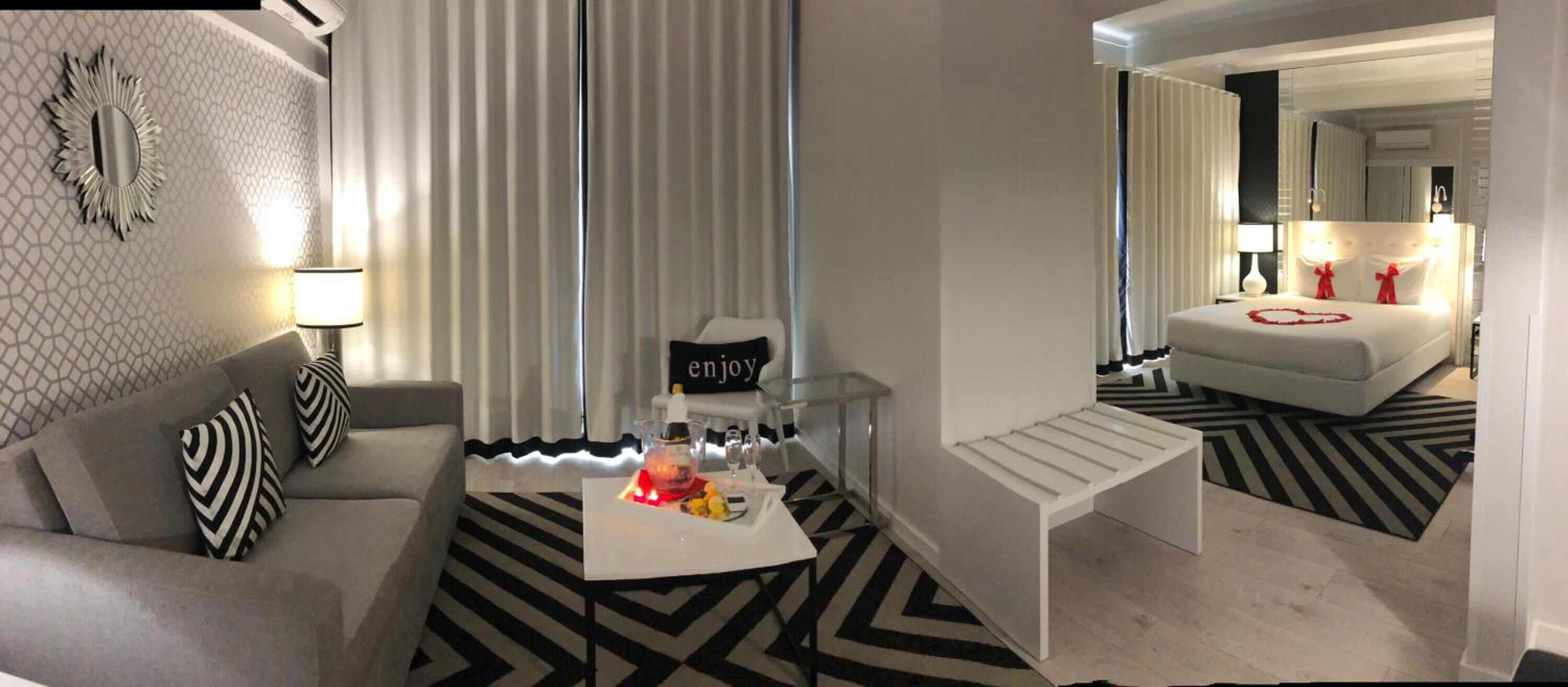 59-cm smart tv with satellite channels, tv