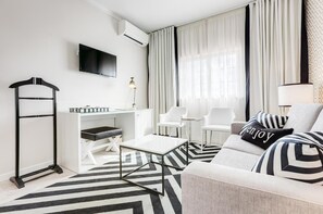 Smart TV 59 cm com canais via satélite, TV