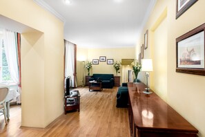 Executive Suite | Living room | TV - Residence St. Andrew's Palace (Warsaw)