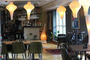 Se sirven desayunos, almuerzos y cenas