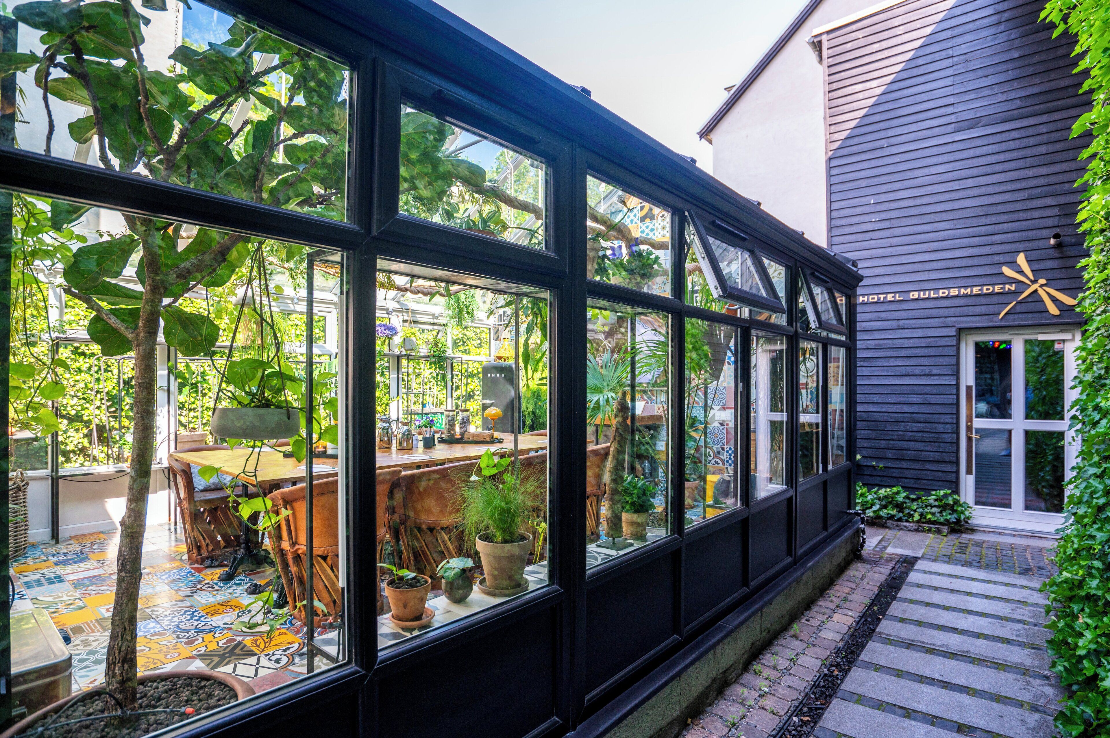 Photo - 66 Guldsmeden