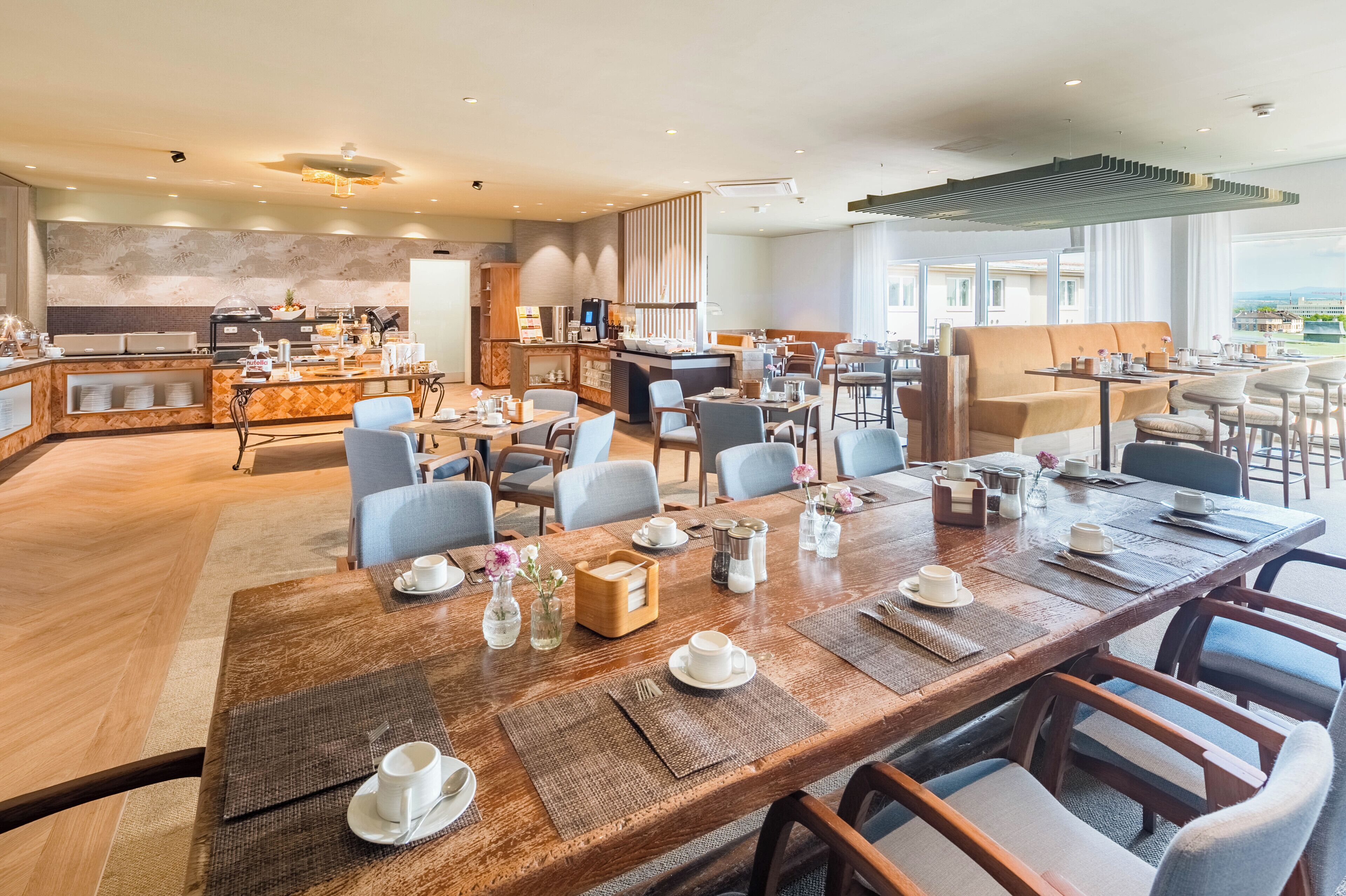 Petit déjeuner buffet servi tous les jours en supplément