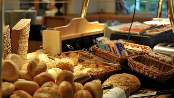 Daily buffet breakfast (EUR 24.90 per person)