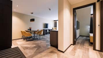 Junior-Suite | Hochwertige Bettwaren, Zimmersafe, Bügeleisen/Bügelbrett, Zustellbetten