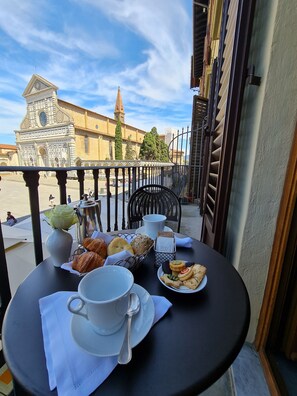 Appart'hôtel Familial, 3 chambres, vue ville, dans les dépendances | Vue de la chambre