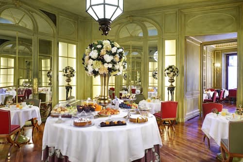 Petit déjeuner buffet compris tous les jours