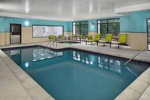 Una piscina techada