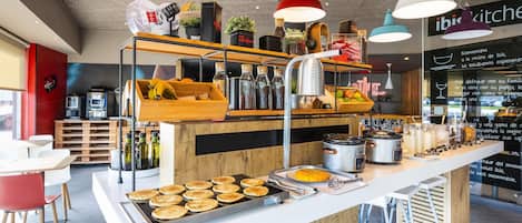 Frokostbuffé hver dag (EUR 7.95 per person)