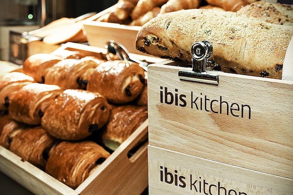 Daily buffet breakfast (EUR 7.95 per person)