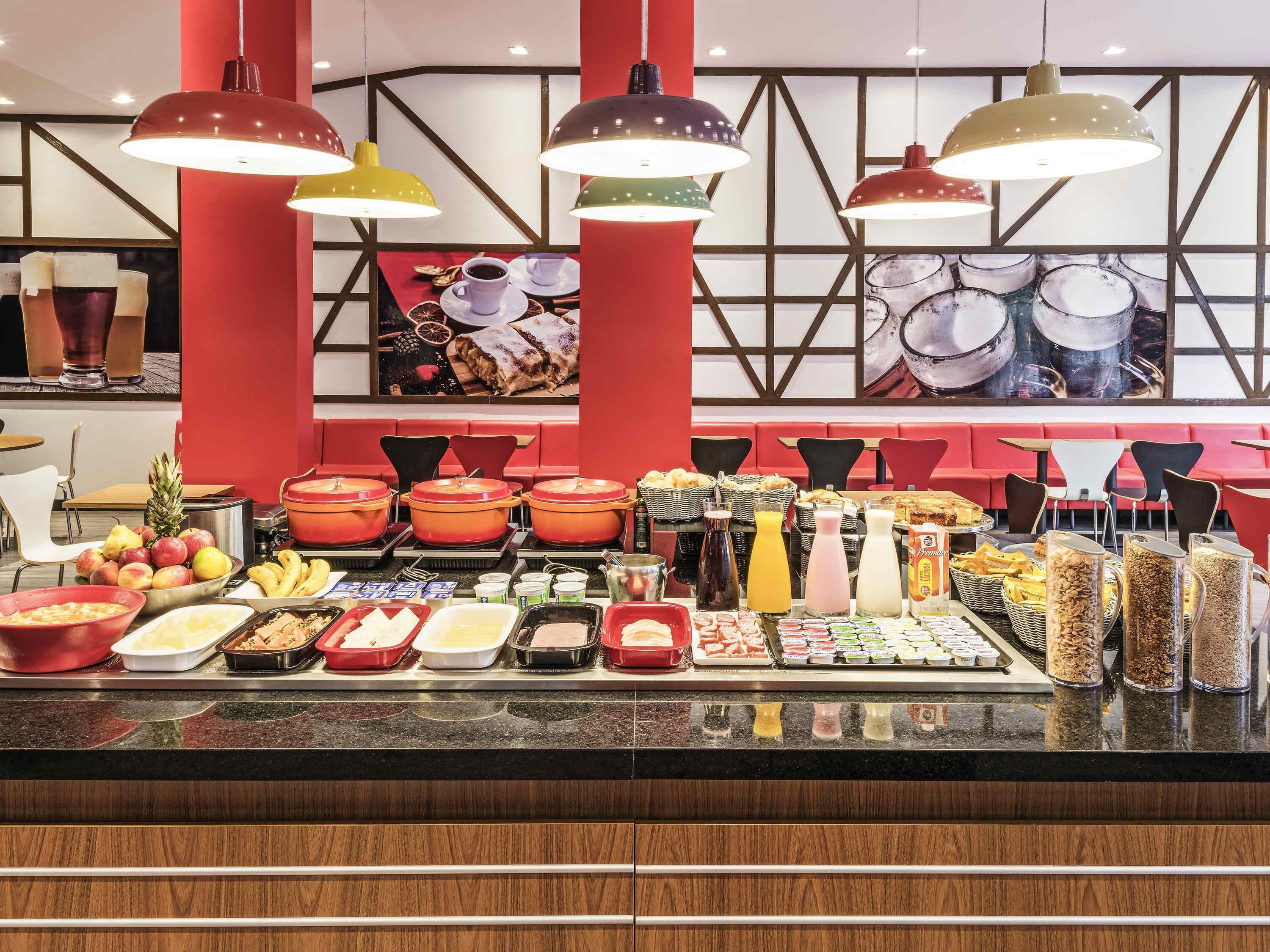 daily buffet breakfast (brl 53.00 per person)