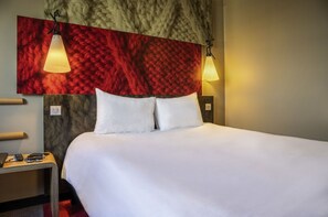 In-room safe, desk, blackout drapes, free cribs/infant beds