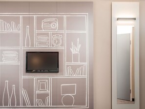 Superior Room, 1 Double Bed | In-room safe, desk, blackout drapes, free cribs/infant beds