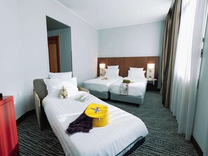 غرفة سوبيريور (1 Double bed with Chair bed) | ملاءات للفراش لا تسبب الحساسية وميني بار وخزنة داخل الغرفة ومكتب