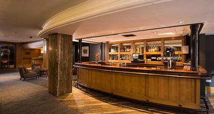 Glasgow West Hotel by Compass Hospitality