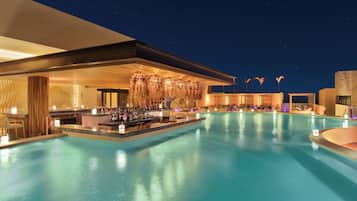 6 bars, bar en milieu de piscine, bar en bord de piscine