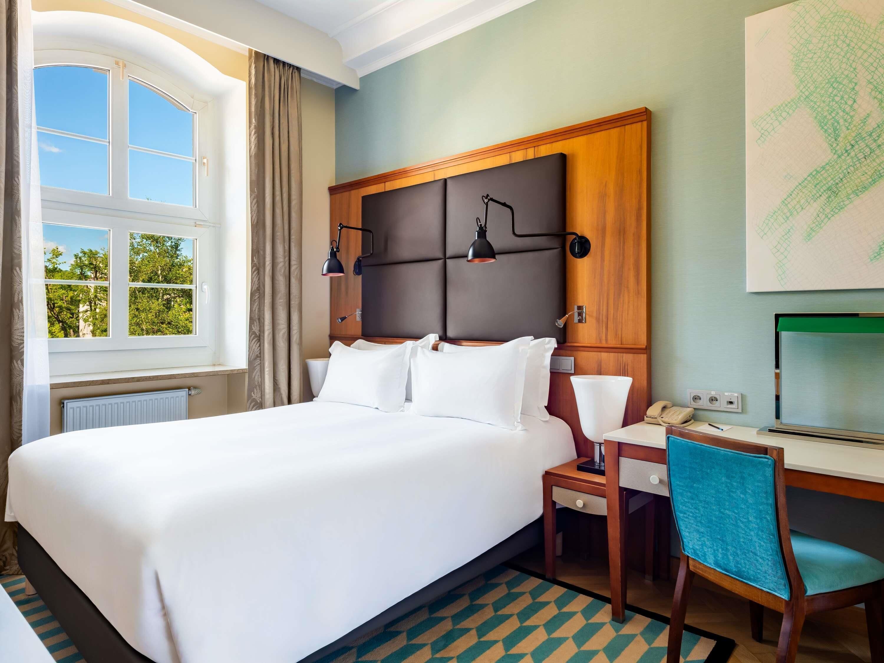 Premium bedding, minibar, in-room safe, desk