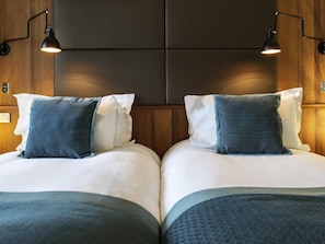 1 bedroom, premium bedding, minibar, in-room safe