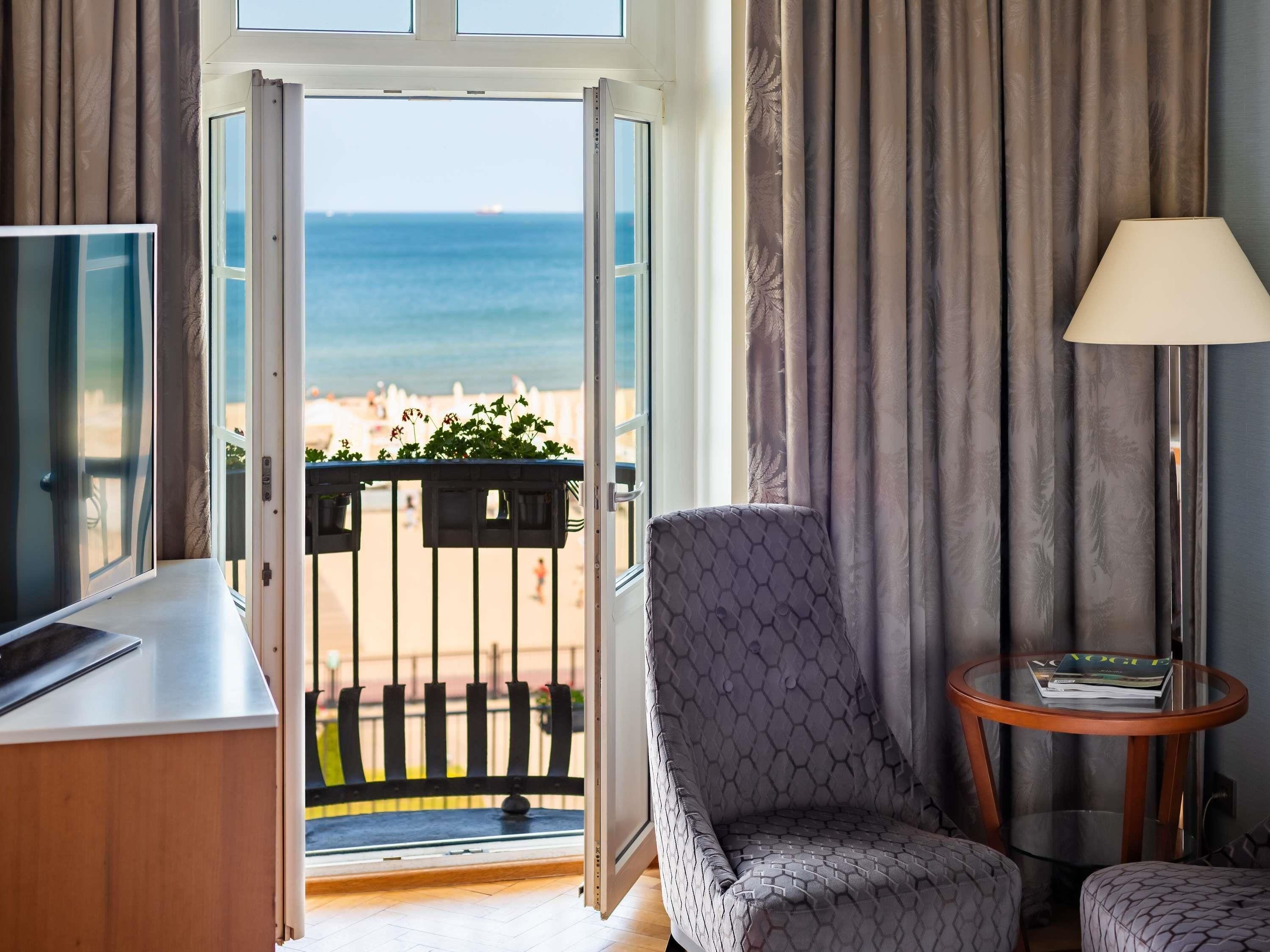 Superior-Zimmer, 1 Doppelbett, Balkon, Meerblick | Hochwertige Bettwaren, Minibar, Zimmersafe, Schreibtisch