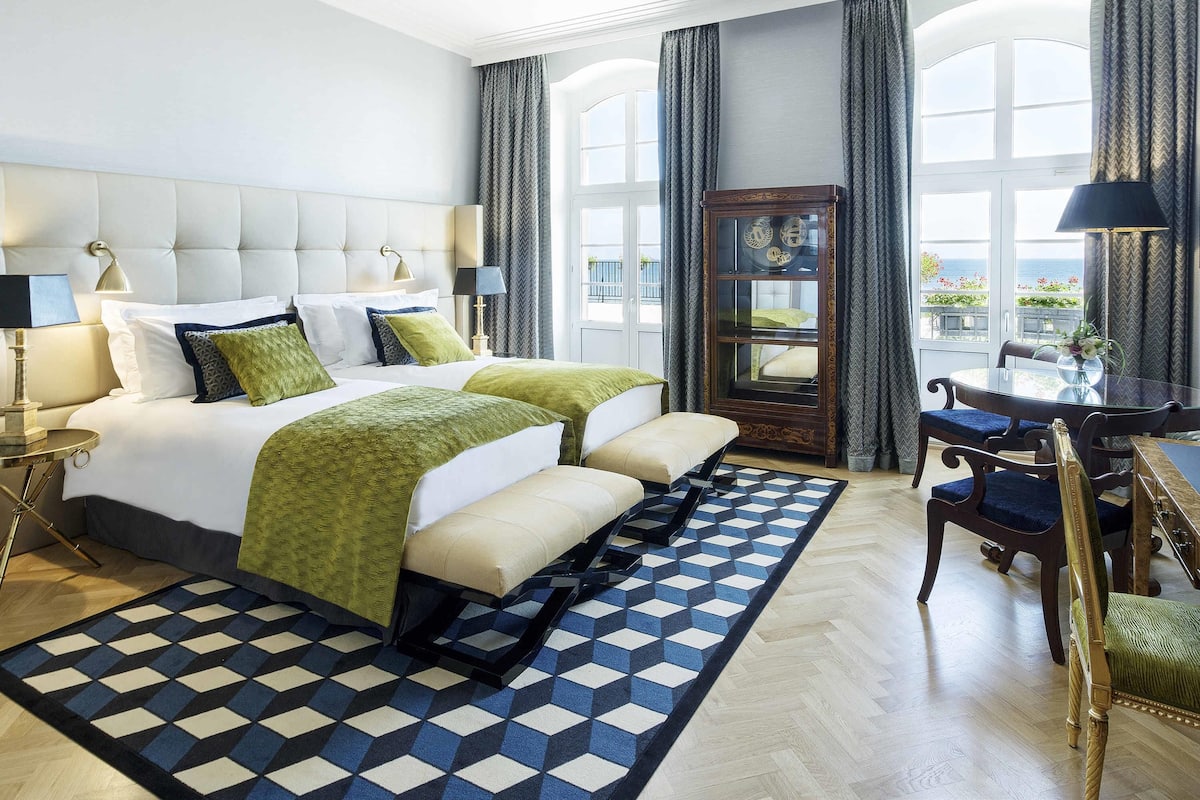 Suite, Multiple Beds, Terrace | Premium bedding, minibar, in-room safe, desk