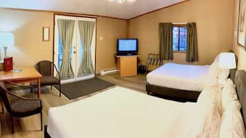 Doppelzimmer, 2 Doppelbetten | Bügeleisen/Bügelbrett, Babybetten, Bettwäsche