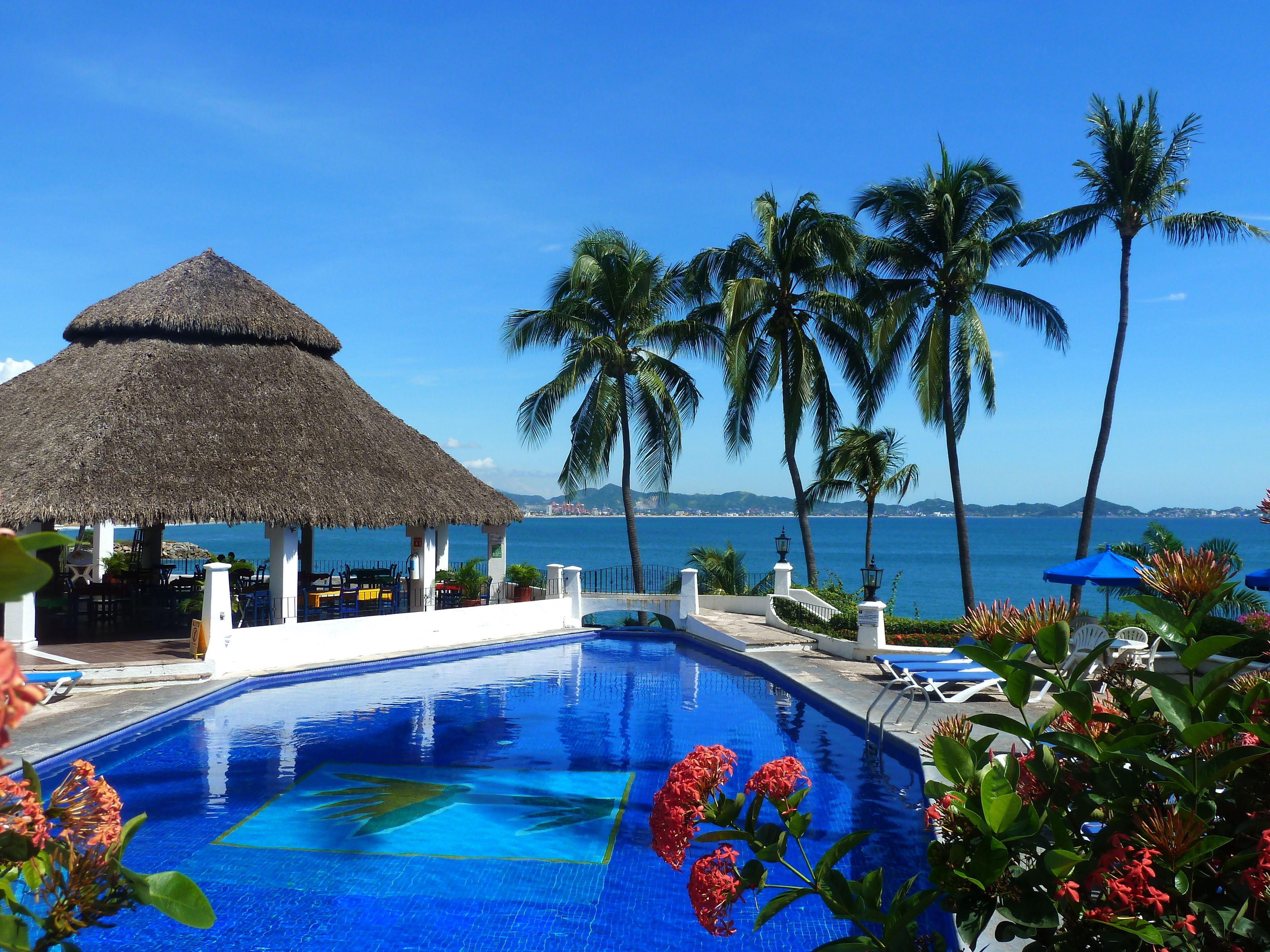 Outdoor pool, pool umbrellas