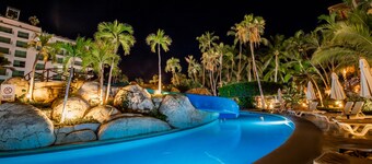 Hotel Emporio Acapulco