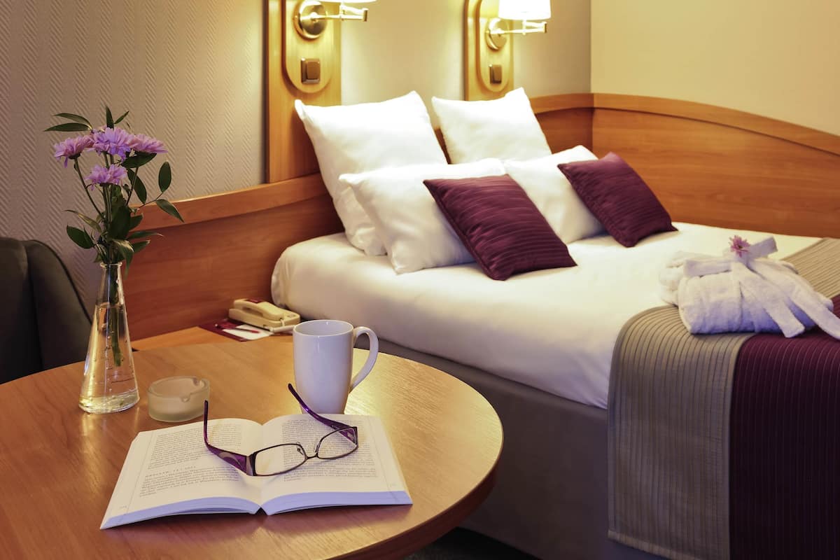 Superior Room, 1 Queen Bed with Sofa bed