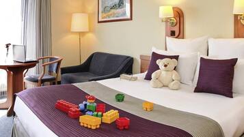 Bureau, rideaux occultants, chambres insonorisées, Wi-Fi gratuit