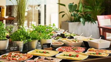 Daily buffet breakfast for a fee