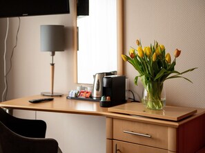 Desk, blackout curtains, soundproofing, free WiFi