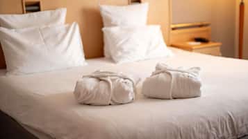 Escritorio, cortinas blackout, sistema de insonorización y wifi gratis