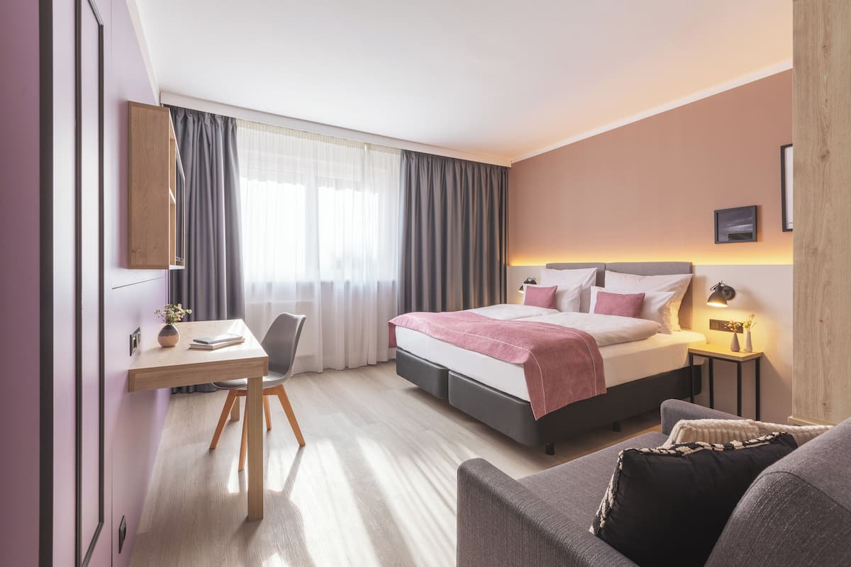 Chambre Premium, 1 grand lit et 1 canapé-lit