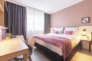 Standardzimmer | Zimmersafe, individuell eingerichtet, Schreibtisch, kostenloses WLAN
