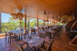 Colazione a buffet inclusa, servita tutte le mattine 
