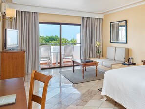 Double Room, Sea View | Living area | Flat-screen TV