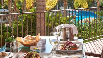 Breakfast, lunch and dinner served