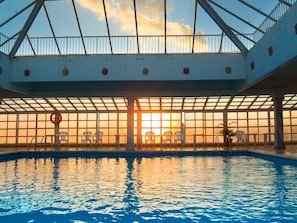 Indoor pool, pool loungers