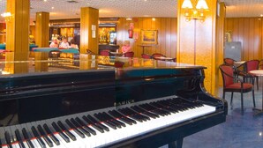 Bar (on property) - Magic Fenicia (Benidorm)