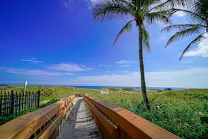 Unclassified image, 5 of 36, button - Ventura at Boca Raton (Boca Raton)