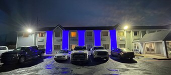 Americas Best Value Inn & Suites Ada