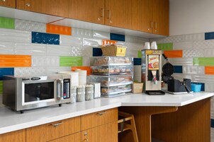 Free daily on-the-go breakfast