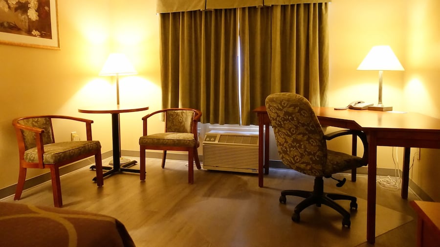 Super 8 by Wyndham Sault Ste Marie On