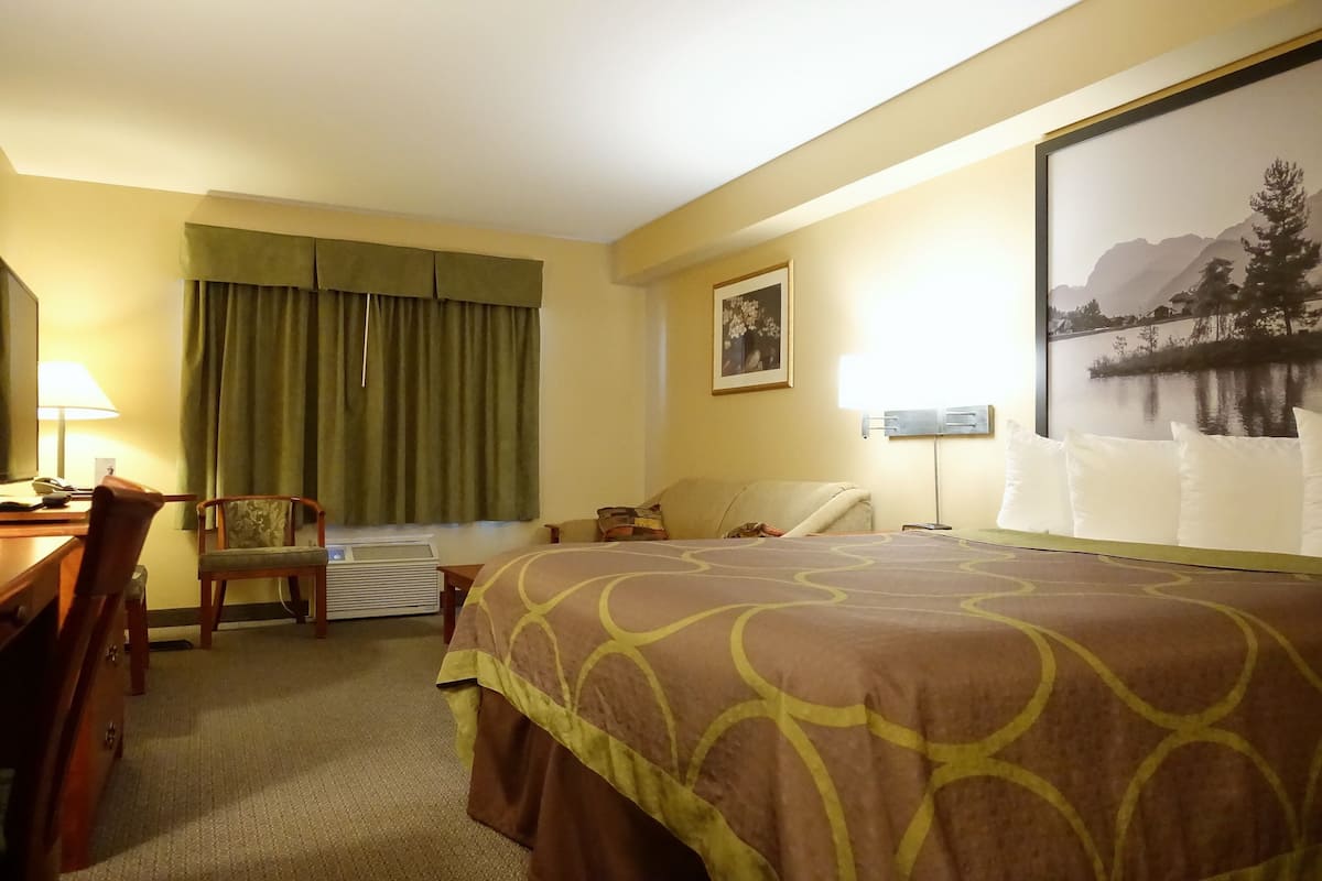 Desk, blackout curtains, iron/ironing board, free WiFi