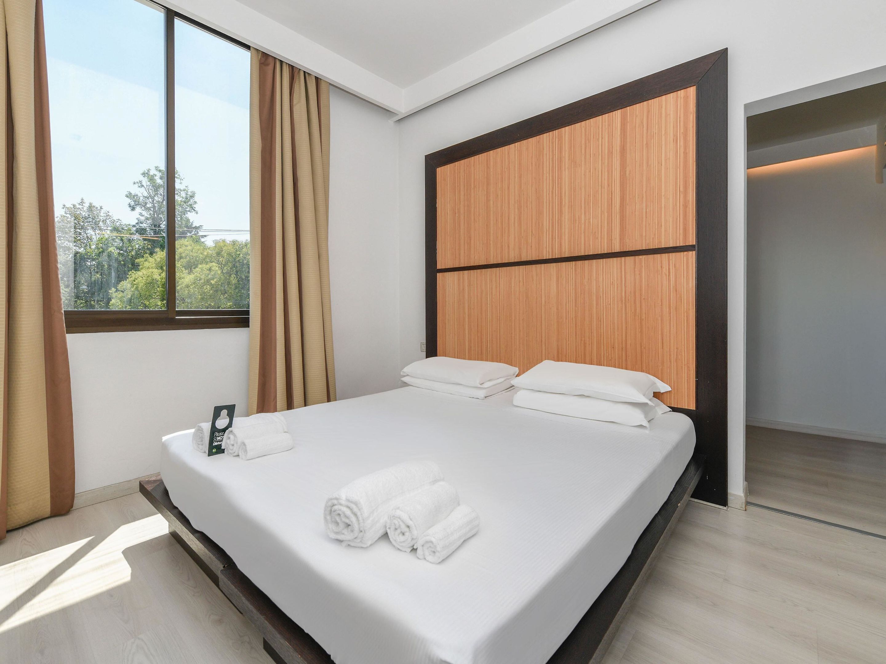 Chambre Double Supérieure, 1 grand lit